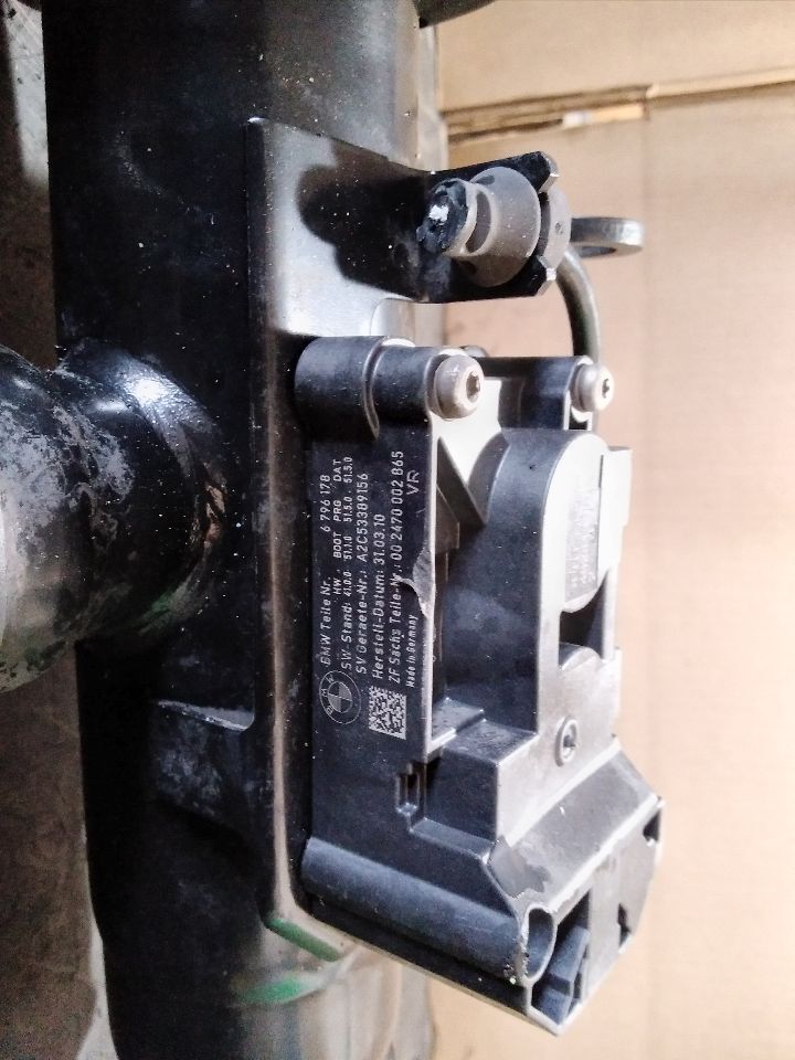Part image 7