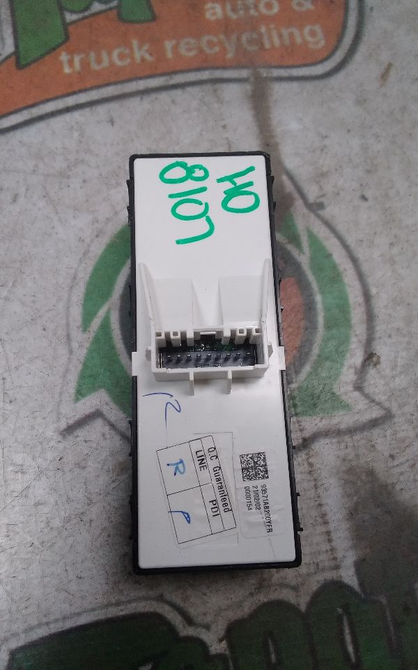 Used 2022 Hyundai ELANTRA Front Door Switch - Stock #H08107