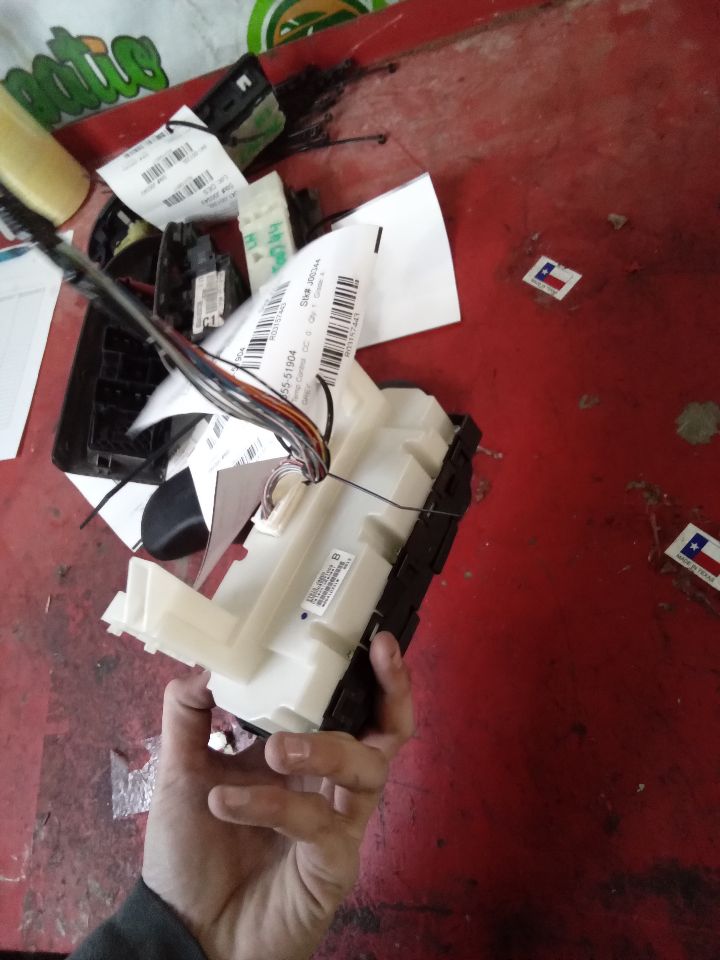 Part image 3