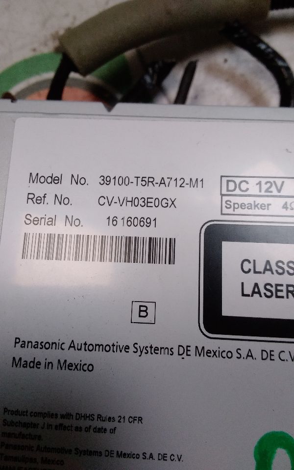 Used 2015 Honda FIT receiver (5.00" screen) - Stock #H08314