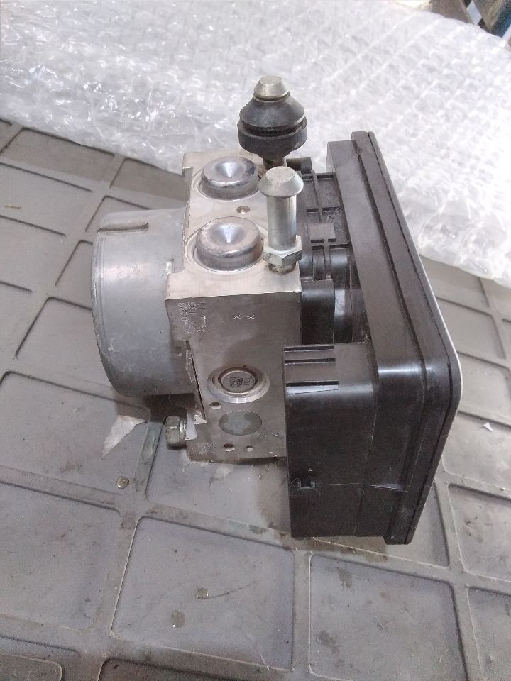 Used 2015 Subaru LEGACY Anti-lock Brake Pts - Stock #A09835