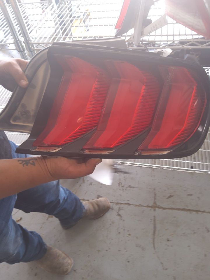2018 Ford MUSTANG Tail Lamp
