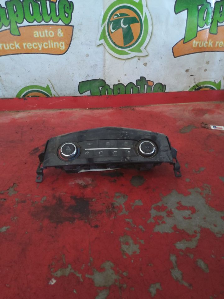 Used 2012 Chrysler JOURNEY AM-FM-CD-DVD-MP3-WMA-HDD (RE2) - Stock #J00426