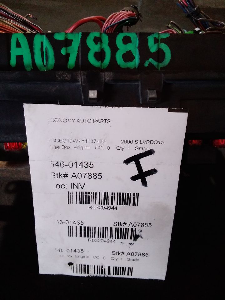 2000 General Motors SILVERADO 1500 PICKUP Fuse Box, Engine