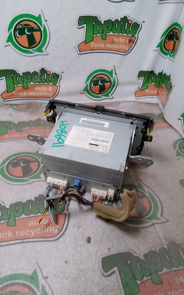 Used 2011 Toyota COROLLA ID 518B5 on radio face - Stock #H08691