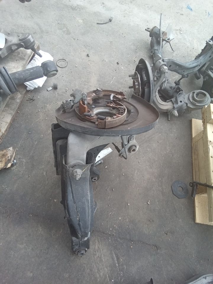 Part image 4