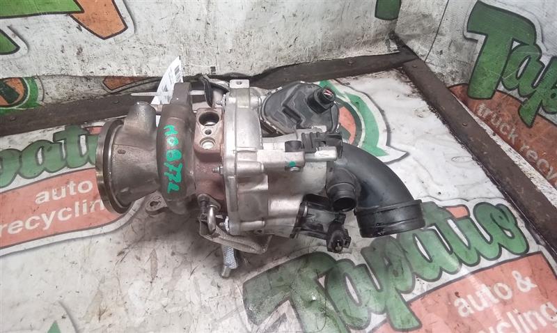 2019 Volkswagen TIGUAN Exhaust Manifold
