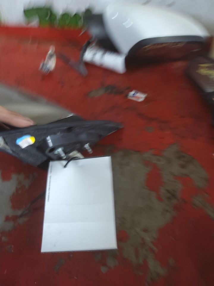 Part image 7