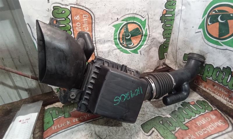 2011 Chrysler 200 Air Cleaner