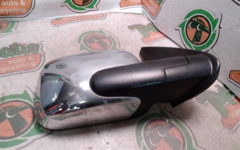Used 2007 General Motors HHR Side View Mirror - Stock #H09234