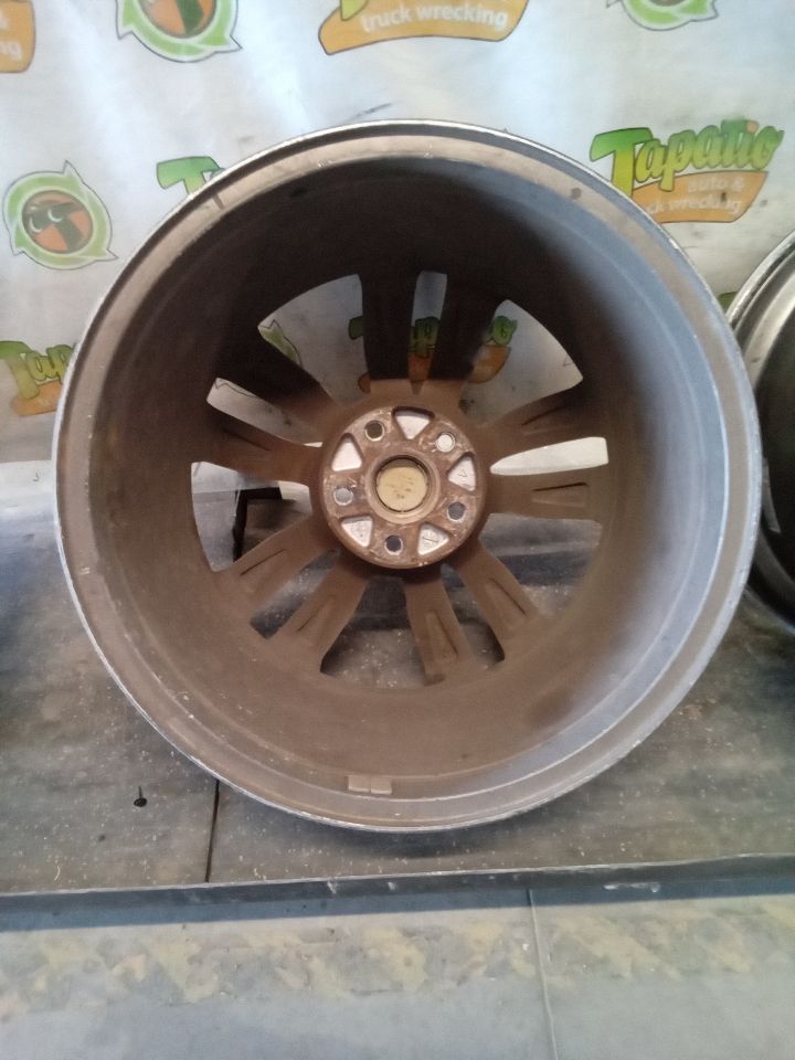 Part image 8