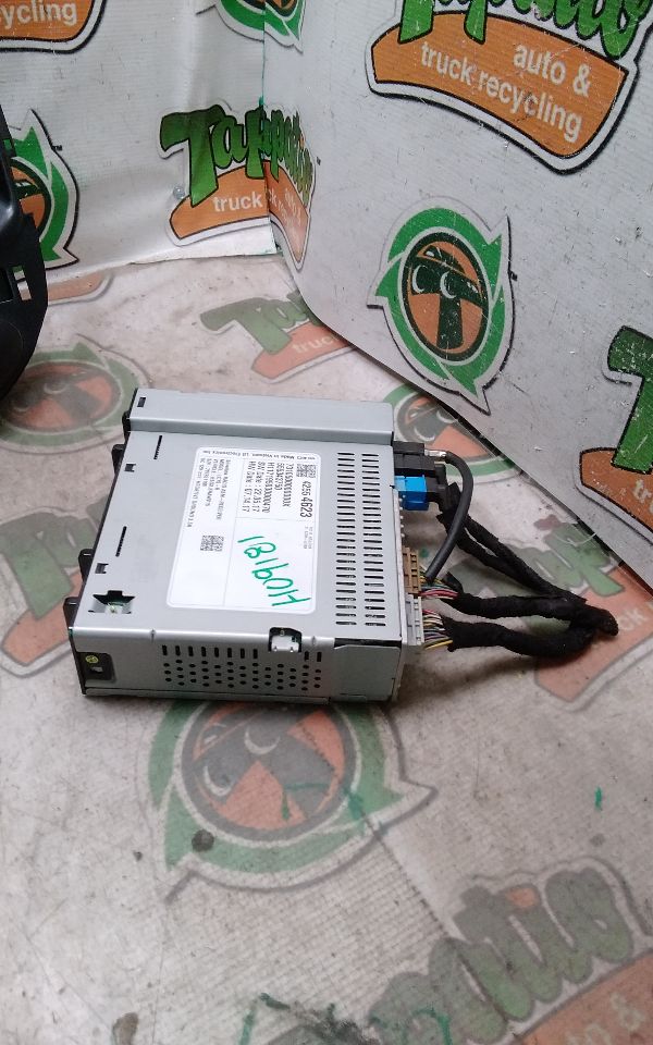 Used 2018 General Motors COLORADO Radio Audio - Stock #H09181