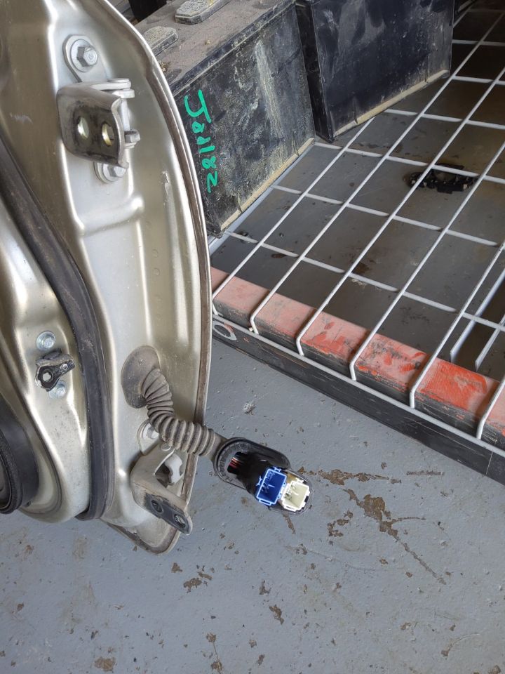 Part image 9