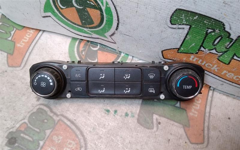 Used 2015 General Motors SILVERADO 1500 PICKUP Temp Control - Stock #H09295