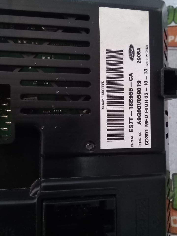 Used 2014 Ford FUSION ID DS7T-18E243-KV - Stock #A08366