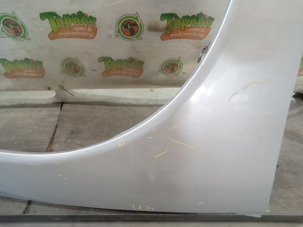 Part image 4