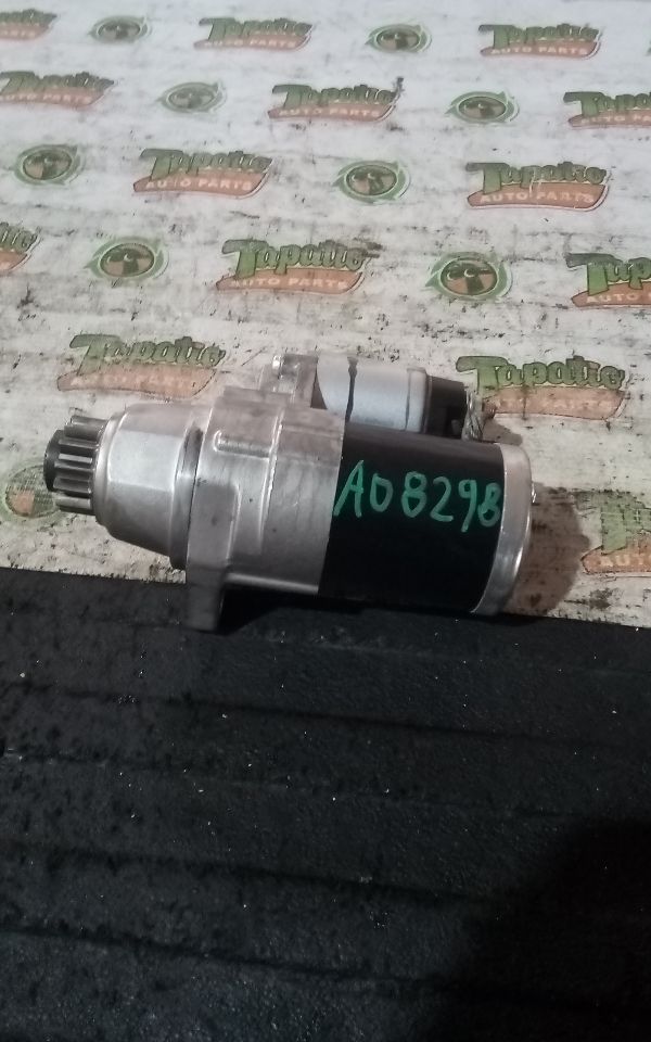 Part image 3