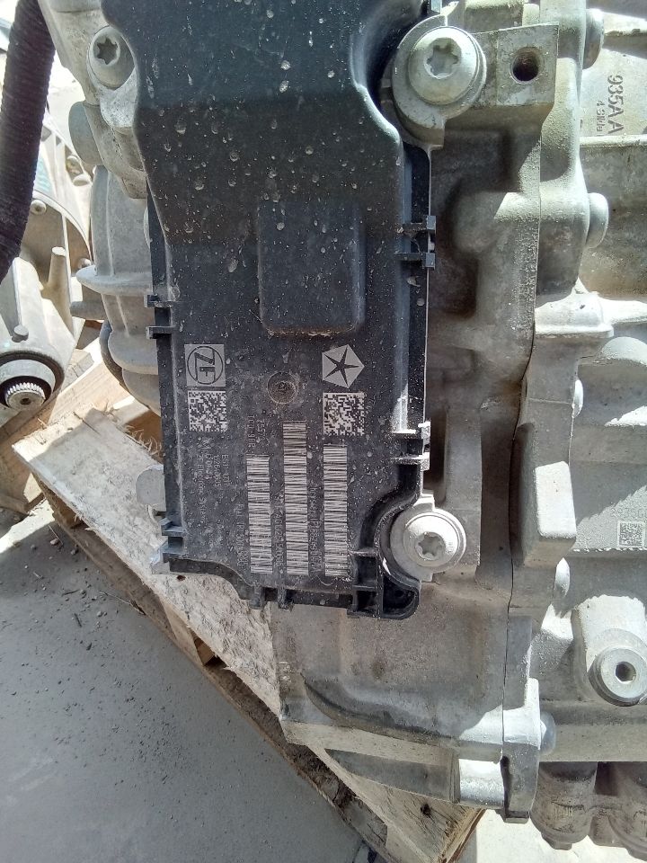Part image 3