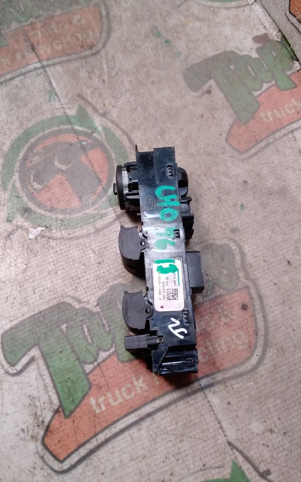 Used 2016 Ford ESCAPE Front Door Switch - Stock #H09613