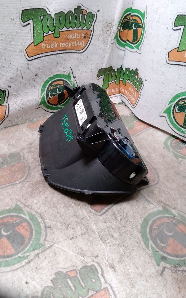 Used 2015 General Motors SILVERADO 1500 PICKUP Speedo Head/Cluster - Stock #H09651