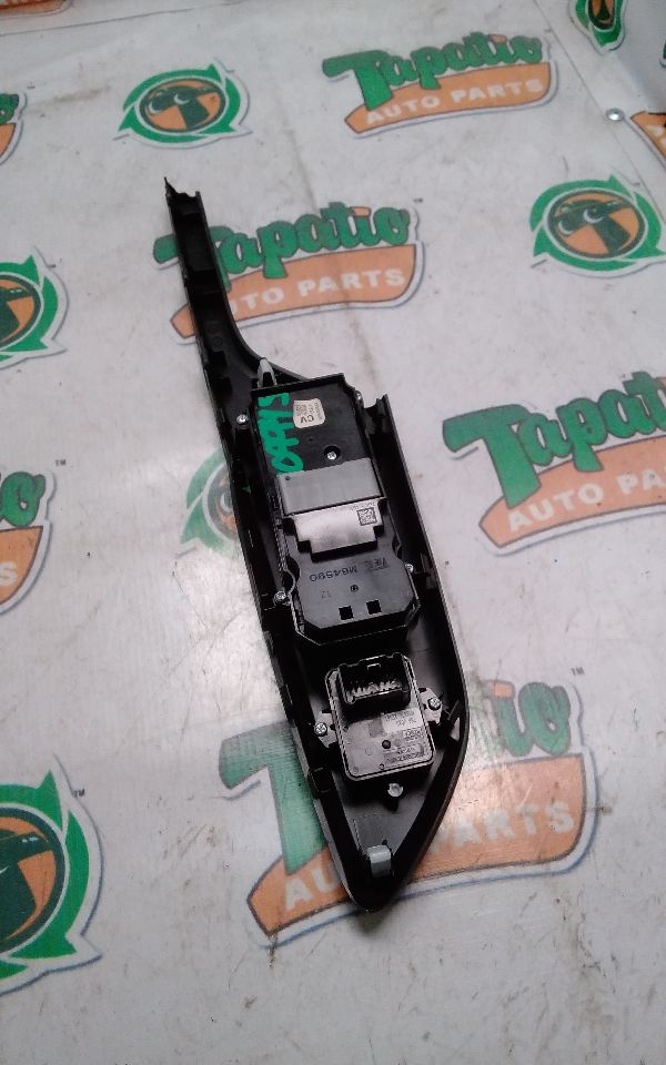 Used 2018 Honda CIVIC non-heated mirrors - Stock #H09943