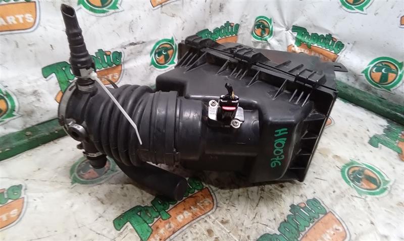 2008 Ford FUSION Air Cleaner