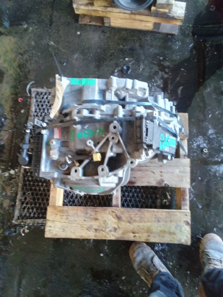 Part image 3