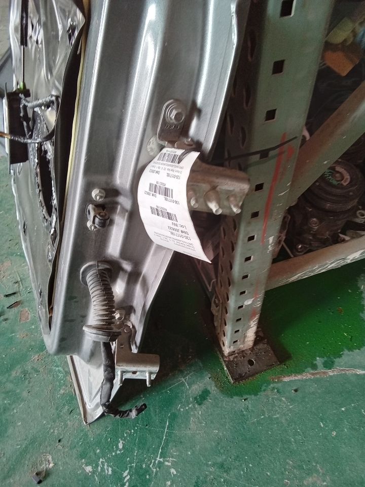 Part image 4
