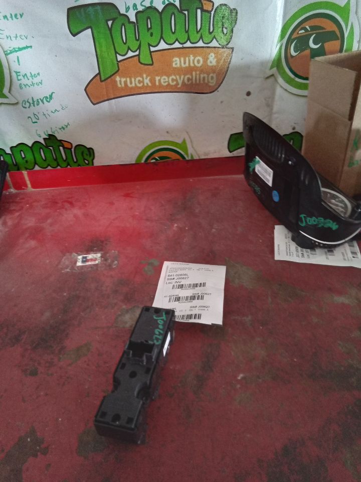 Used 2016 Ford FORD F150 PICKUP manual folding mirror - Stock #J00627