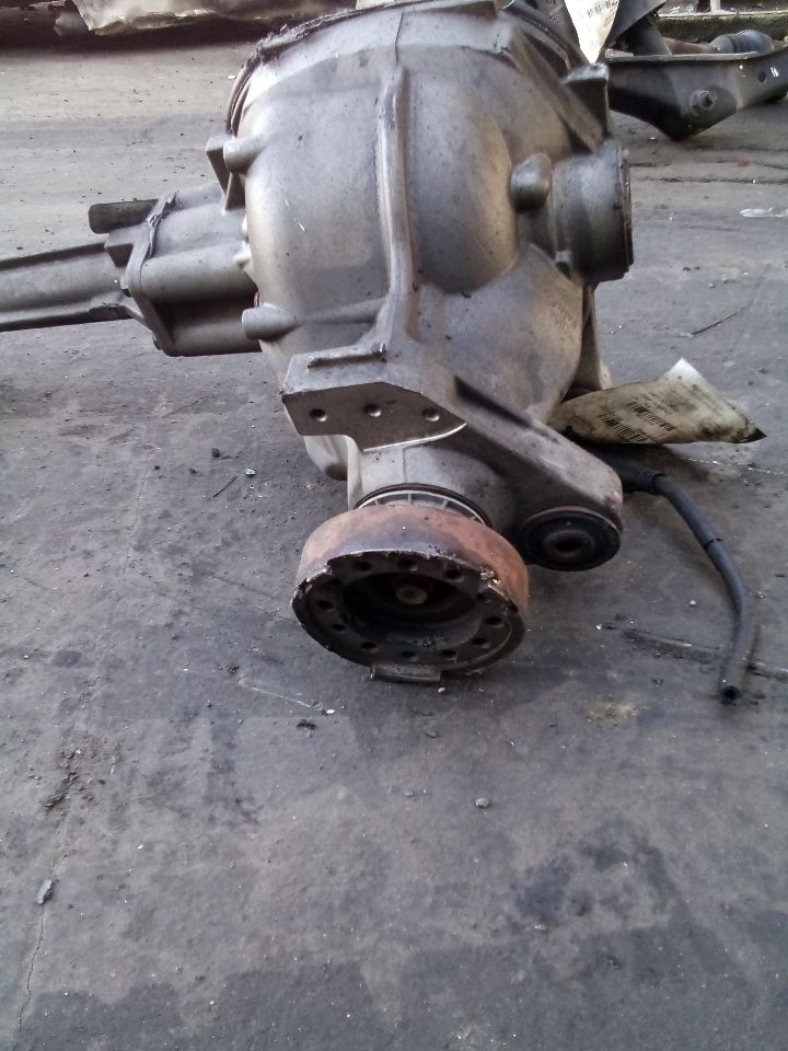 2007 Ford NAVIGATOR Carrier Assembly