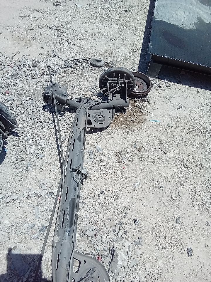 Part image 5