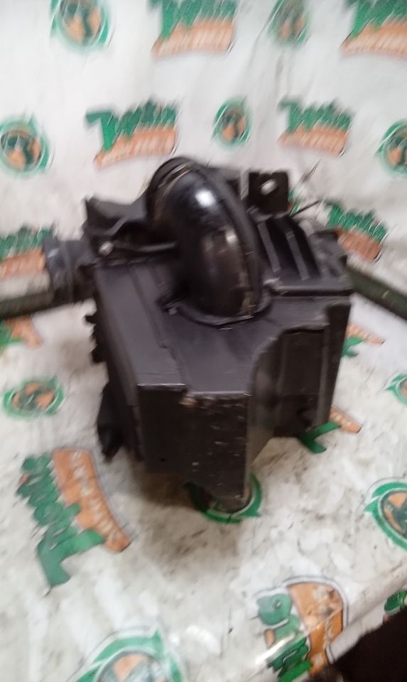 2014 Mazda MAZDA 5 Air Cleaner