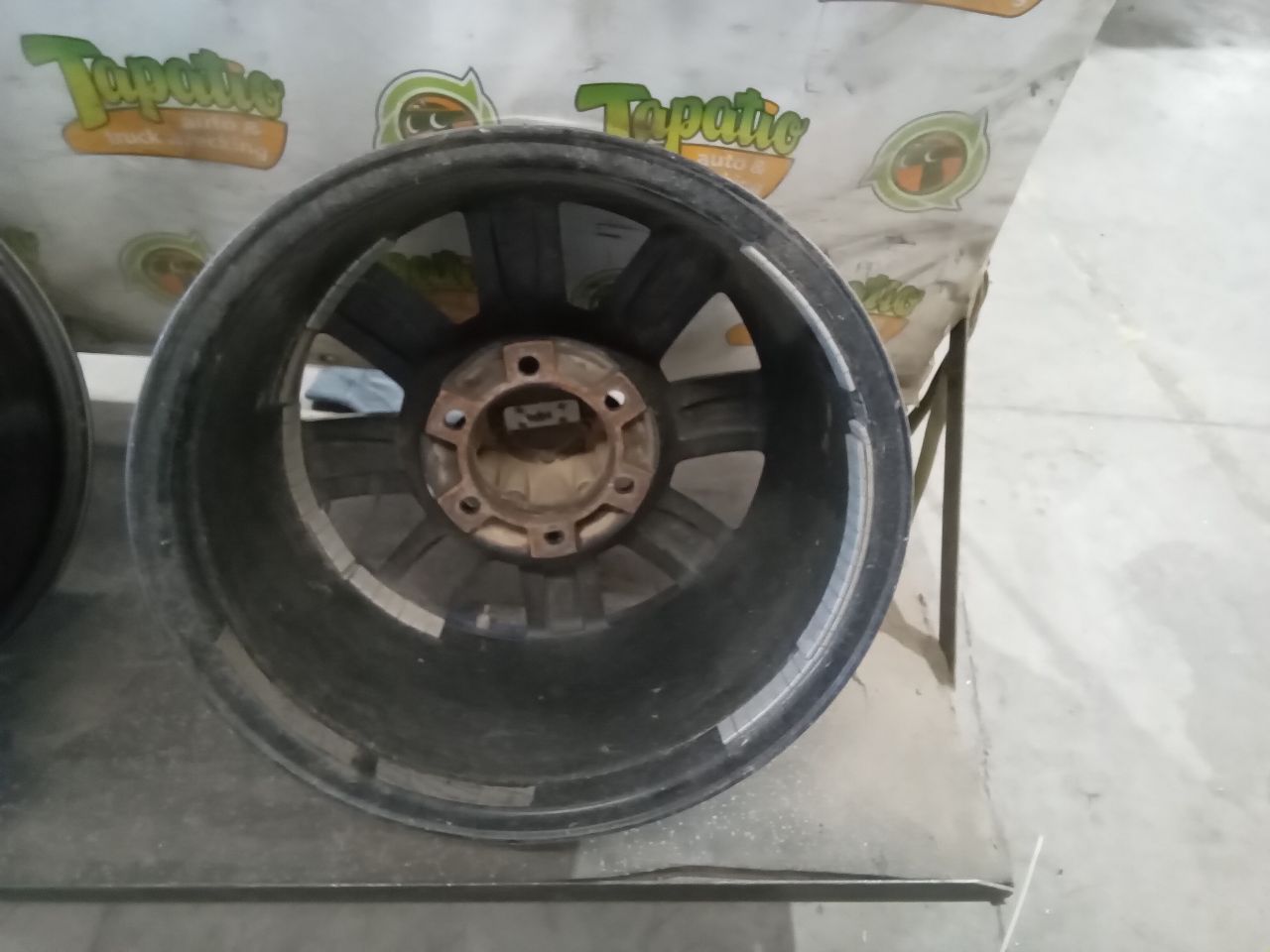 Part image 3