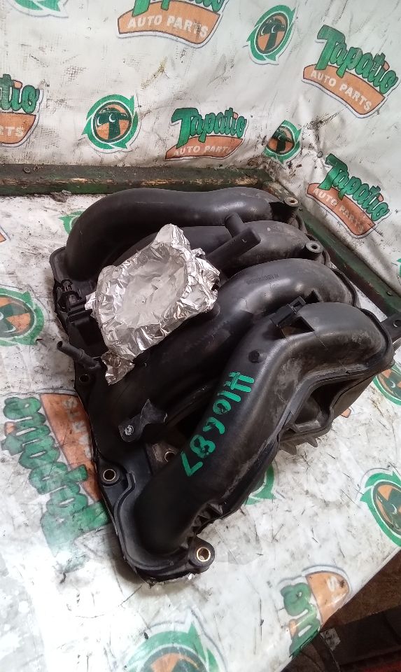 2010 General Motors HHR Intake Manifold