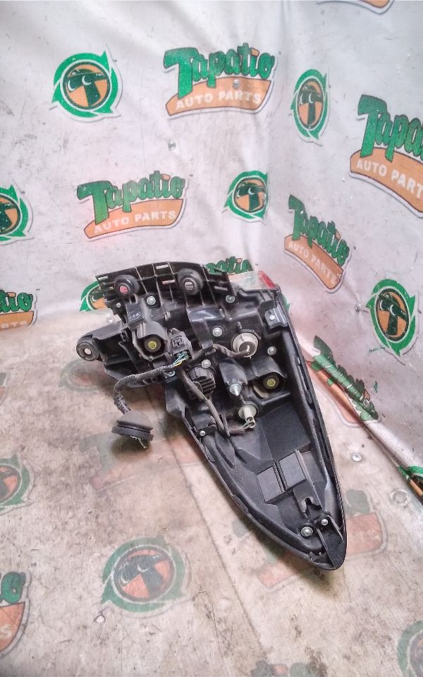 Part image 3