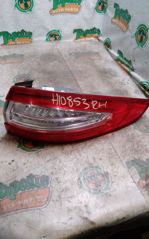 2013 Ford FUSION Tail Lamp