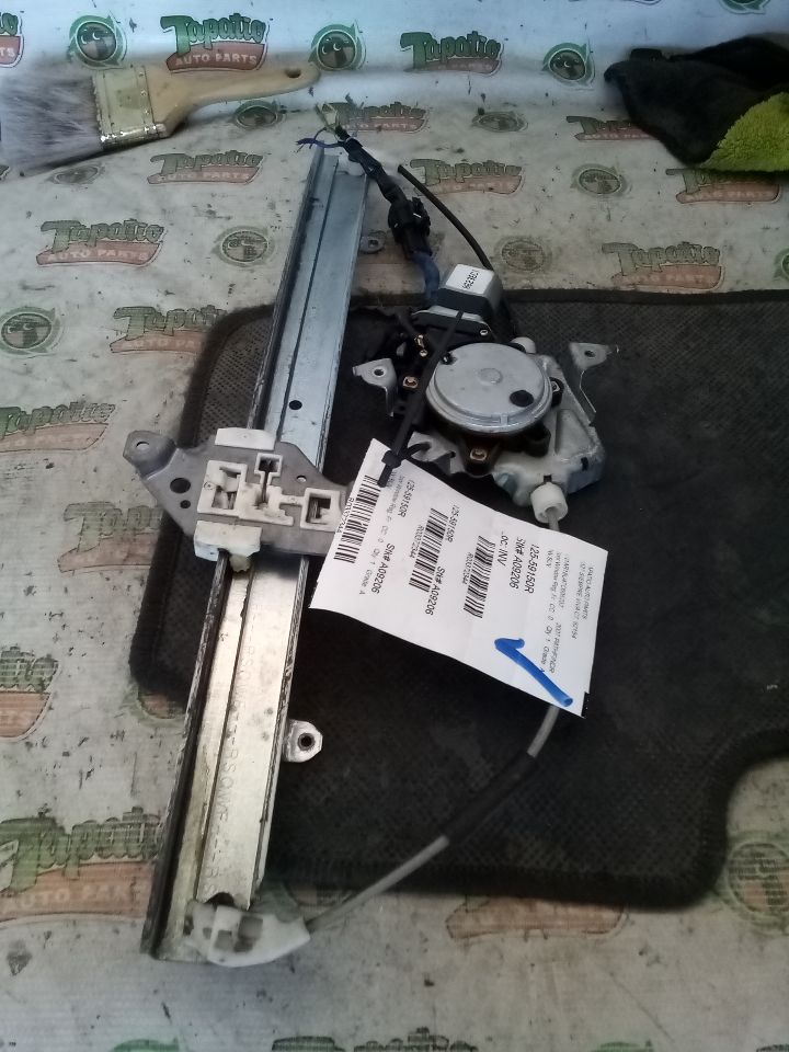 2007 Nissan PATHFINDER Door Window Reg, Fr