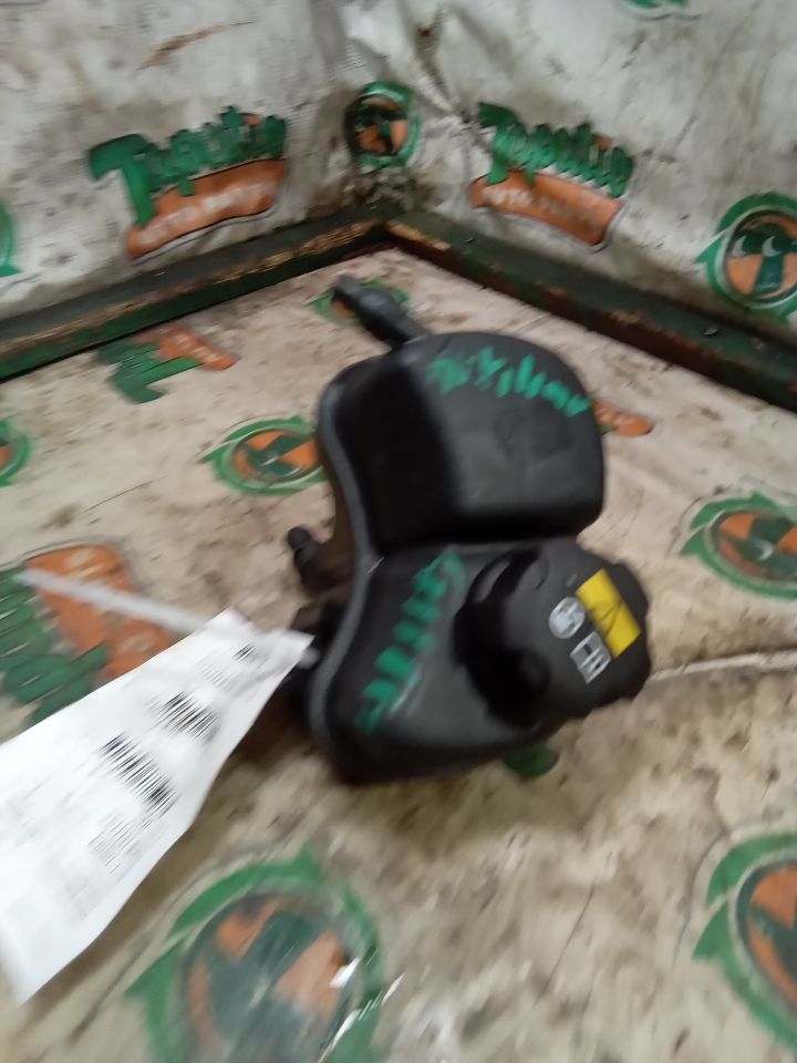 2020  M340I Coolant Reservoir