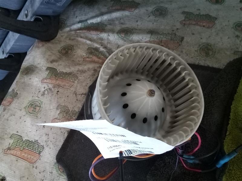 2005 General Motors SUBURBAN 1500 Blower Motor