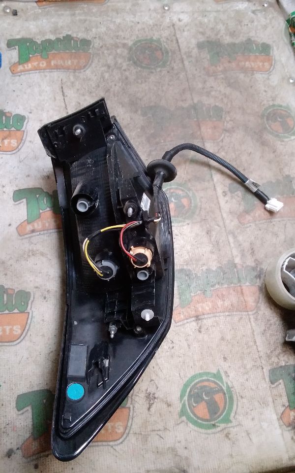 Part image 3