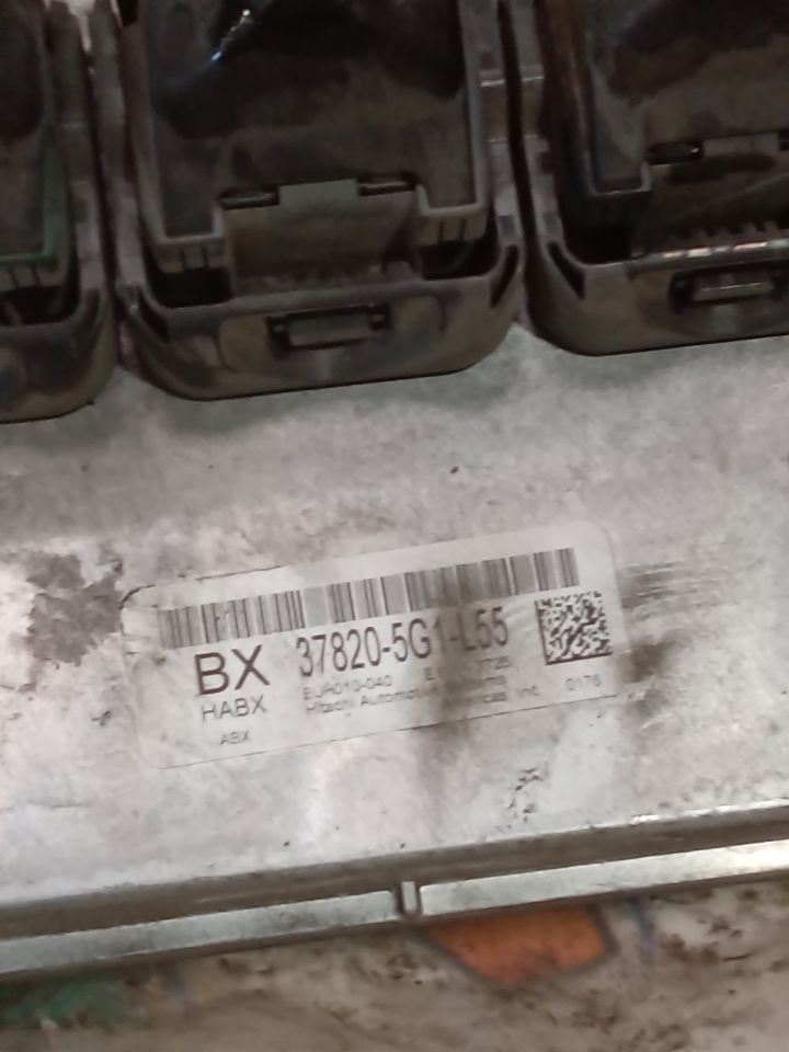 Part image 4