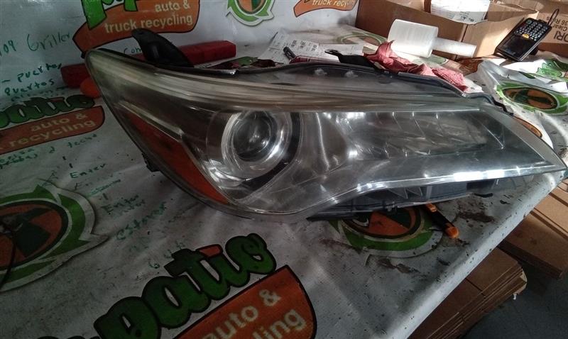2015 Toyota CAMRY Headlamp Assembly