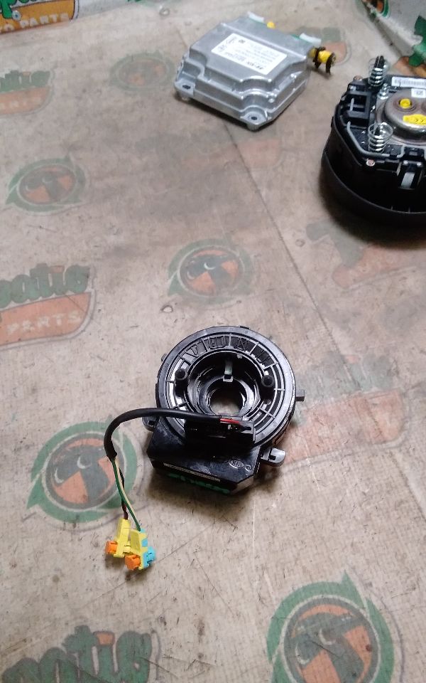Part image 3
