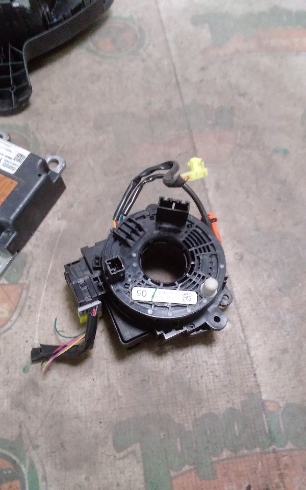 Part image 3