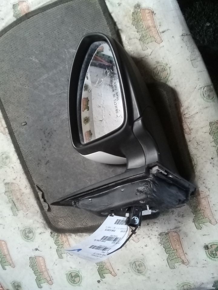 Used 2016 General Motors CRUZE Side View Mirror - Stock #A09578