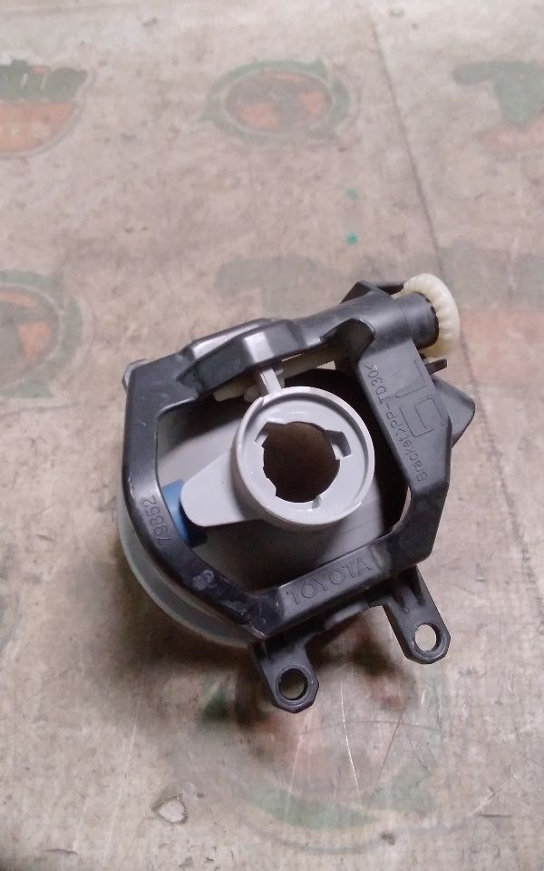 Part image 4