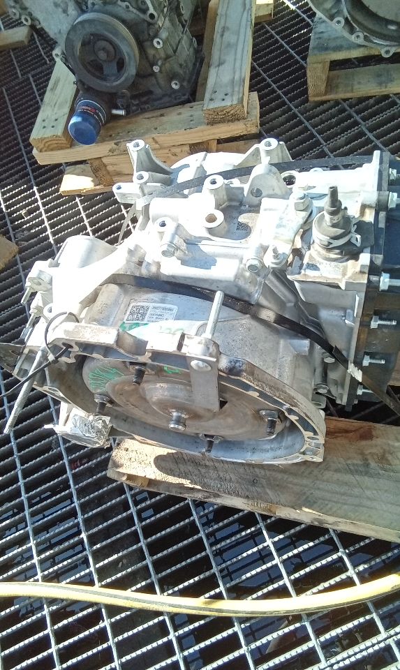 Part image 4