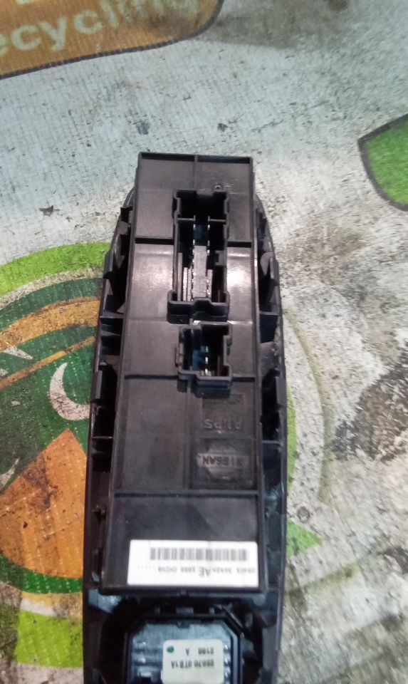 Part image 3