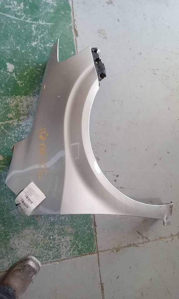 2017 SONIC General Motors Fender