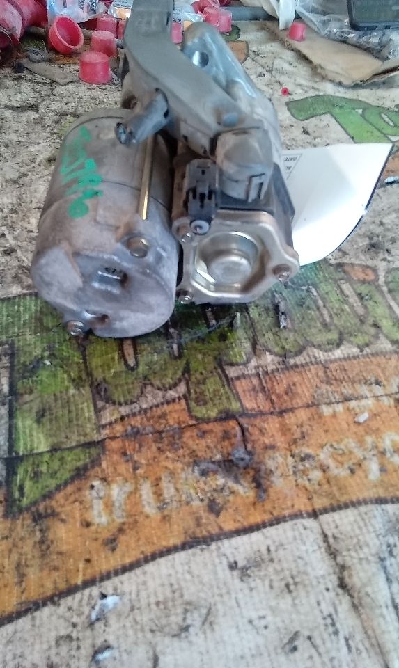Part image 3